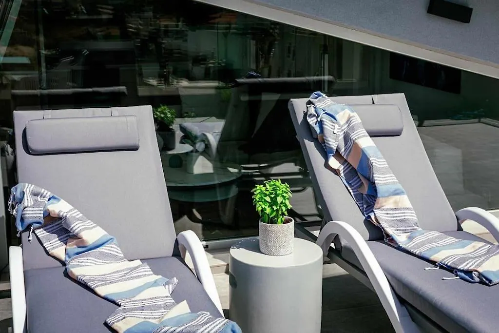 Artica Condo,By Idealstay Experience Gazi Greece